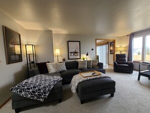 Älytelevisio, takka, DVD-soitin