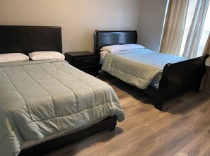 3 Schlafzimmer, Bügeleisen/Bügelbrett, WLAN, Bettwäsche