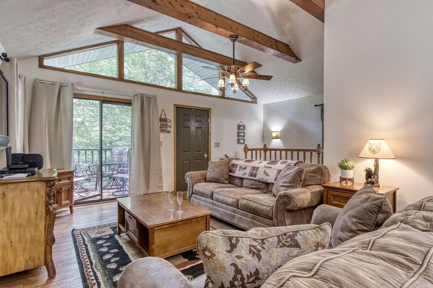 智能電視、壁爐