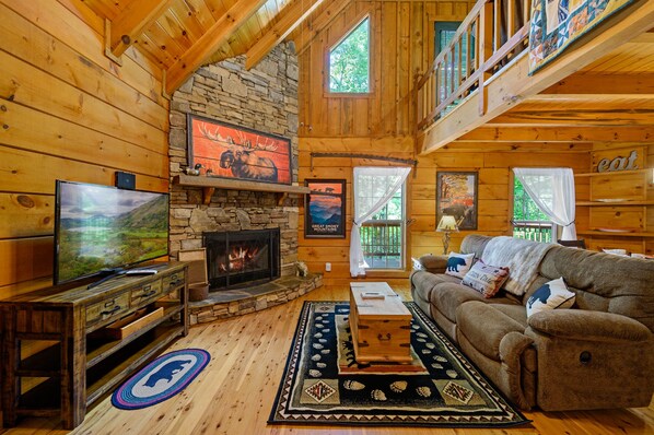 Smart TV, chimenea y videojuegos 