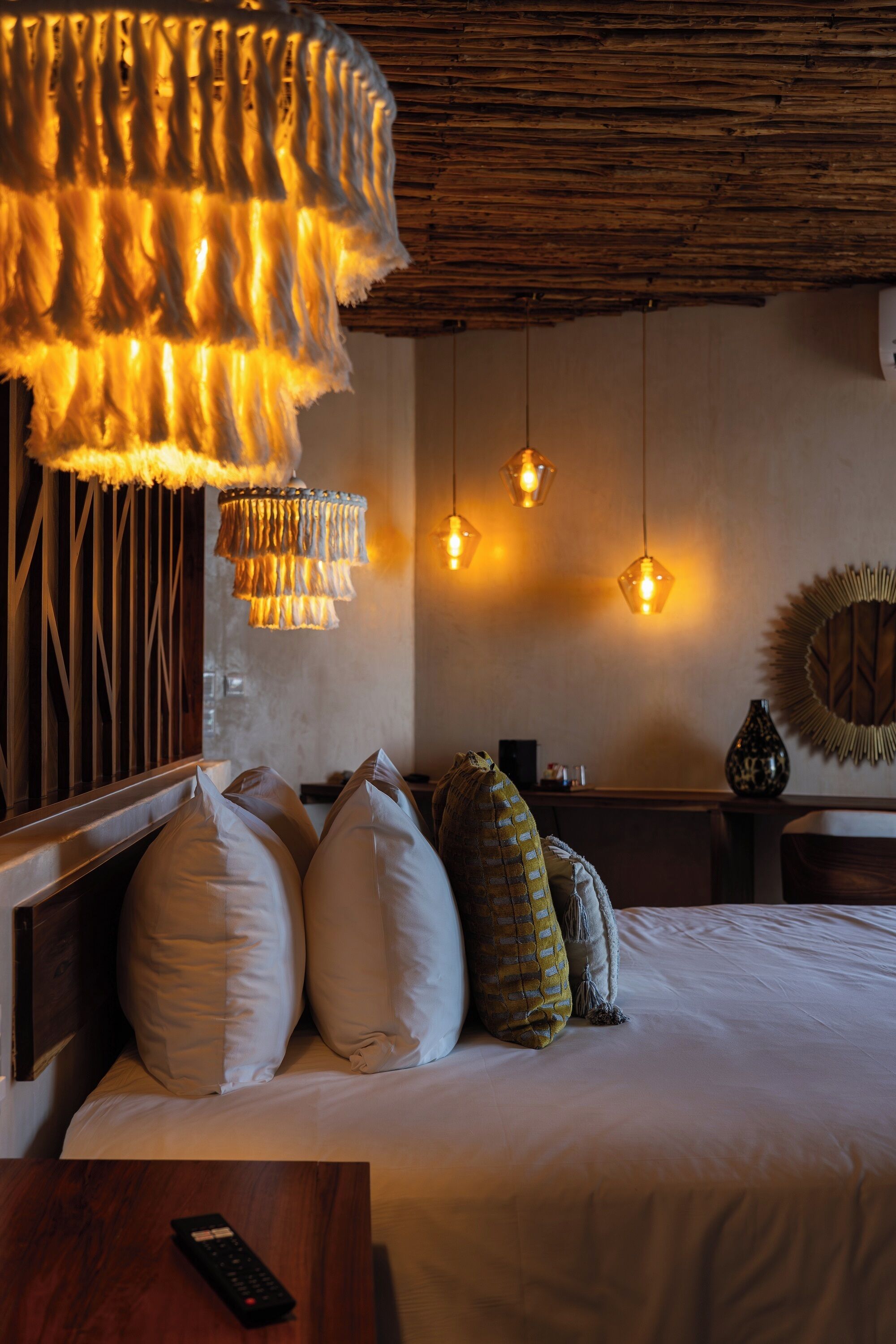 Beachfront Lower King | Premium bedding, down comforters, pillowtop beds, in-room safe