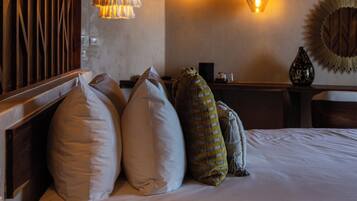 Beachfront Lower King | Premium bedding, down duvets, pillow-top beds, in-room safe