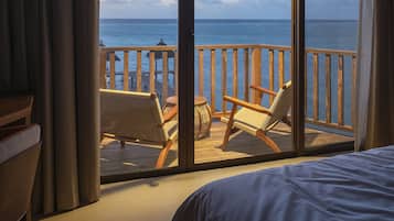 Beachfront Rooftop | Premium bedding, down comforters, pillowtop beds, in-room safe