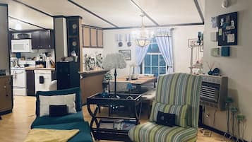 Tv, eldstad, Netflix och Hulu