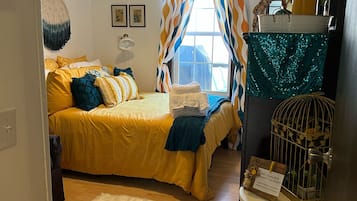 3 bedrooms, memory-foam beds, desk, iron/ironing board