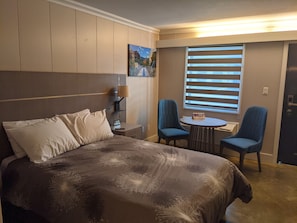 Standardzimmer, 1 Doppelbett, Nichtraucher | Kostenloses WLAN, Bettwäsche