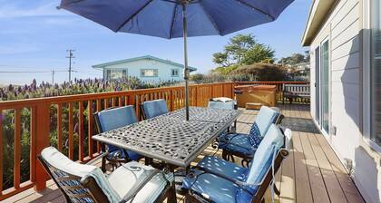 Oceanside Home Short Walk to Two Beaches w/Free WiFi, Private Hot Tub, & Deck