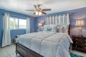 2 Schlafzimmer, BĂŒgeleisen/BĂŒgelbrett, Internetzugang, BettwĂ€sche