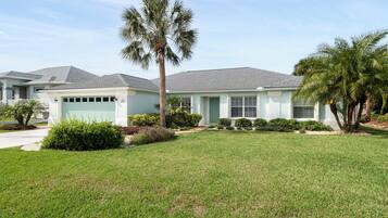 House (4 Bedrooms) | Property amenity