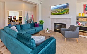 TV connectée, jeux vidéo, table de tennis de table