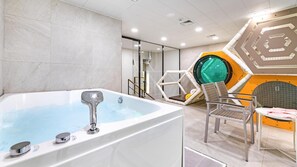 Basic Room, 1 Bedroom (K202(Kidspoolvilla,Spa)) | 1 bedroom, free WiFi - Gapyeong Nino Full Kids Pension (Gapyeong)