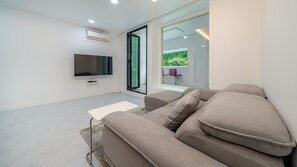 Basic Room, 1 Bedroom (F101(spa)) | 1 bedroom, free WiFi - Gapyeong Nino Full Kids Pension (Gapyeong)