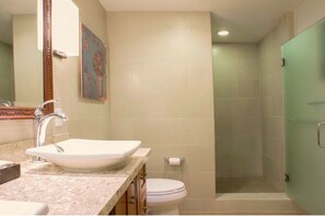 Bathtub, hair dryer