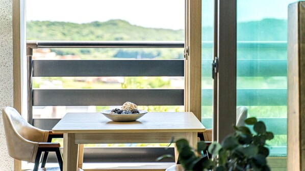 1 bedroom, free WiFi - Yeongheungdo J Pension (Incheon)