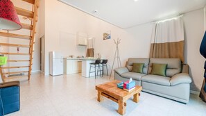 Basic-Zimmer, 1 Schlafzimmer (Daoldong ai(Gyeongpohosubyu)) | 1 Schlafzimmer, kostenloses WLAN