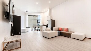 Basic Room, 1 Bedroom (203(Spa)) | 1 bedroom, free WiFi - Gangneung Kwiseute Spapension (Gangneung)