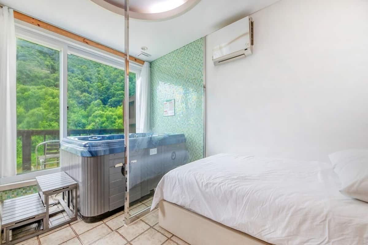 Basic Room, 1 Bedroom (A-205 (SPA,nopet)) | 1 bedroom, free WiFi