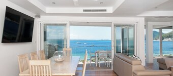 Shoal Bay Views