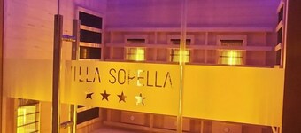 Villa Sorella beautiful 3-Bedroom Villa in Karanac