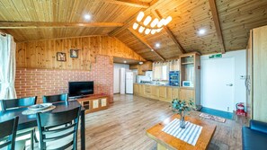 Basic Room, 1 Bedroom (noeul) | 1 bedroom, free WiFi - Ganghwa Nakjo Tema spa Pension (Incheon)
