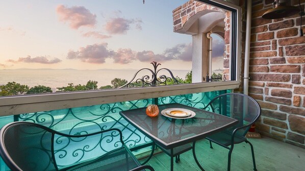 Basic Room, 1 Bedroom (Mujigae201) | 1 bedroom, free WiFi - Ganghwa Propose Pension (Incheon)