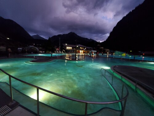 The Ouray Nook – Modern Comfort & AC | Sleeps 4