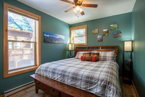 1 dormitorio, tabla de planchar con plancha, wifi gratis y ropa de cama