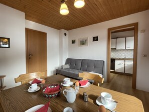 Dining - Jaggler by Interhome (Wildschönau)