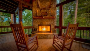 Cabaña, 4 habitaciones | Balcón