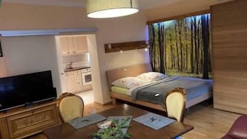 1 bedroom, bed sheets