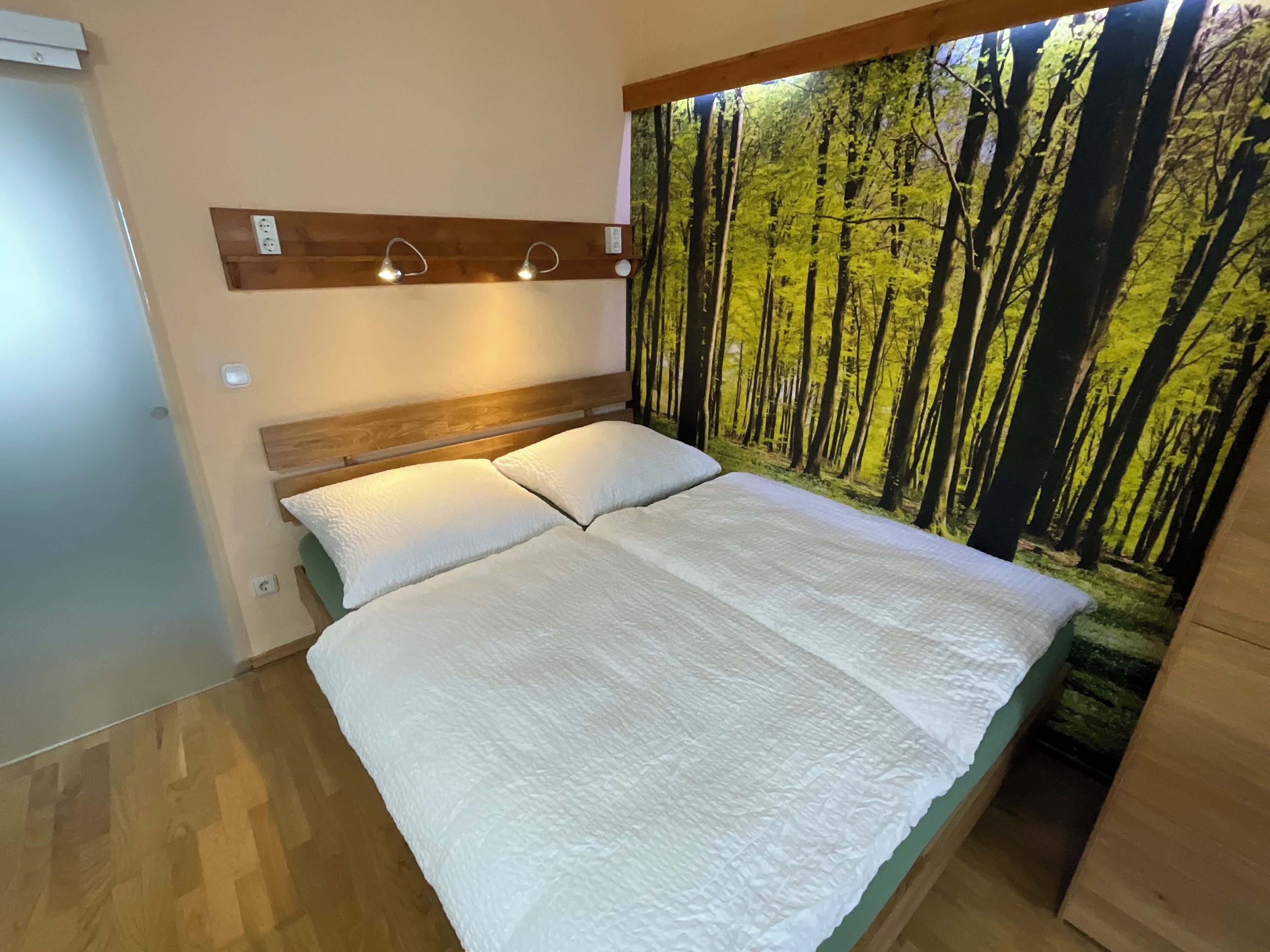 1 habitación y ropa de cama 