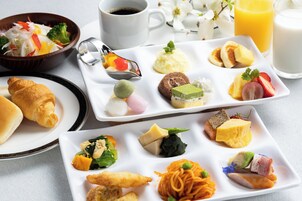Café da manhã com buffet todos os dias mediante uma taxa