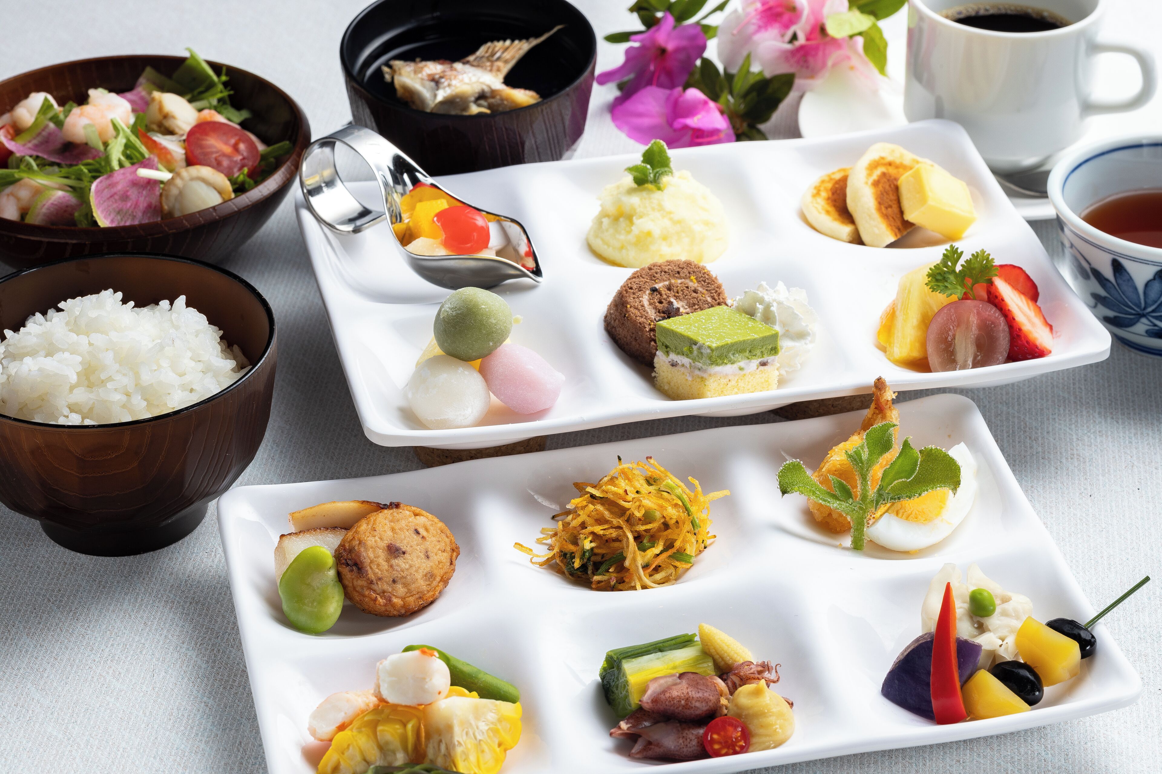daily buffet breakfast (jpy 1980 per person)