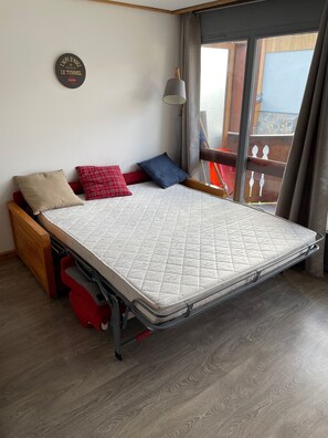 2 Schlafzimmer, Bügeleisen/Bügelbrett, kostenloses WLAN