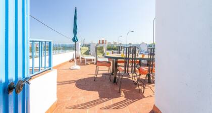 "Casa de la Vega" mit Meer- und Bergblick, Balkon, Klimaanlage und WLAN