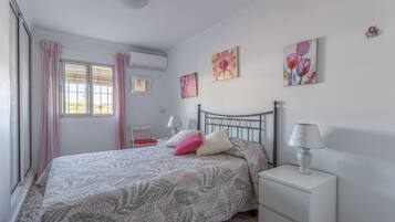 3 habitaciones, tabla de planchar con plancha y wifi gratis