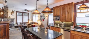 House, 4 Bedrooms | Dining