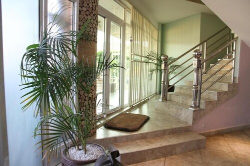 Namayiba Park Hotel