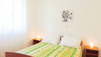 1 camera, accesso a Internet, lenzuola