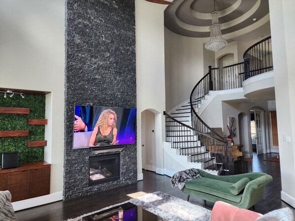 Interior - Just like Home! (richmond)