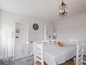 Cottage | Private kitchen | Fridge, dishwasher, electric kettle, toaster - Garden House - Brodie Castle (Forres)