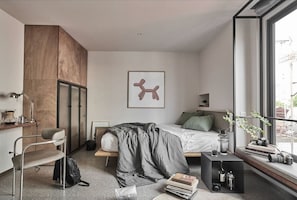 City Apartment | Individually furnished, desk, laptop workspace