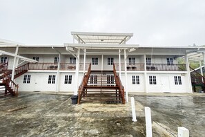 Exterior - OYO Home 90329 Bridge House Homestay (Ranau)