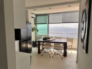 Dining - Sea view Rijeka Fiorino Apartment (Rijeka)