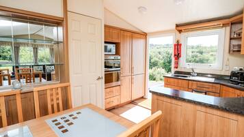 Cottage | Bahagian dalam