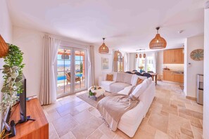 Fernseher, Videospiele, Arbeitsbereiche