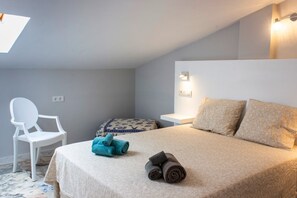 1 habitación, tabla de planchar con plancha, wifi y ropa de cama 