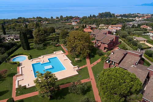 Regarda - Blue View 2 with lake view, 2 bedrooms, pool