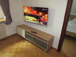2 habitaciones, cuna de viaje, wifi gratis y ropa de cama 