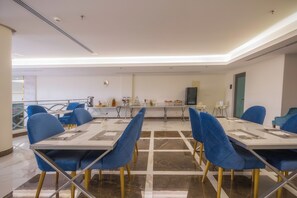 Dagelijks ontbijt met lokale gerechten (toeslag)